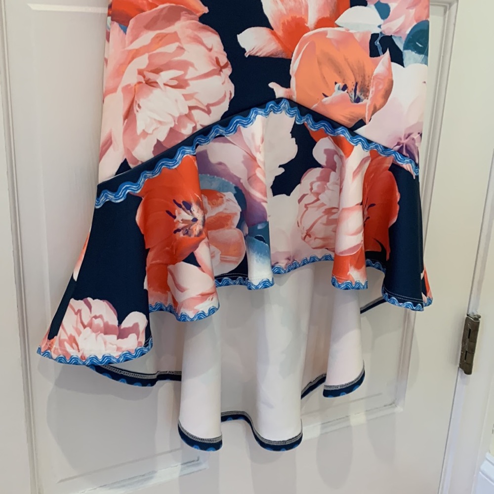 High Low Ruche Ruffle Floral Dress - Picture 4 of 9